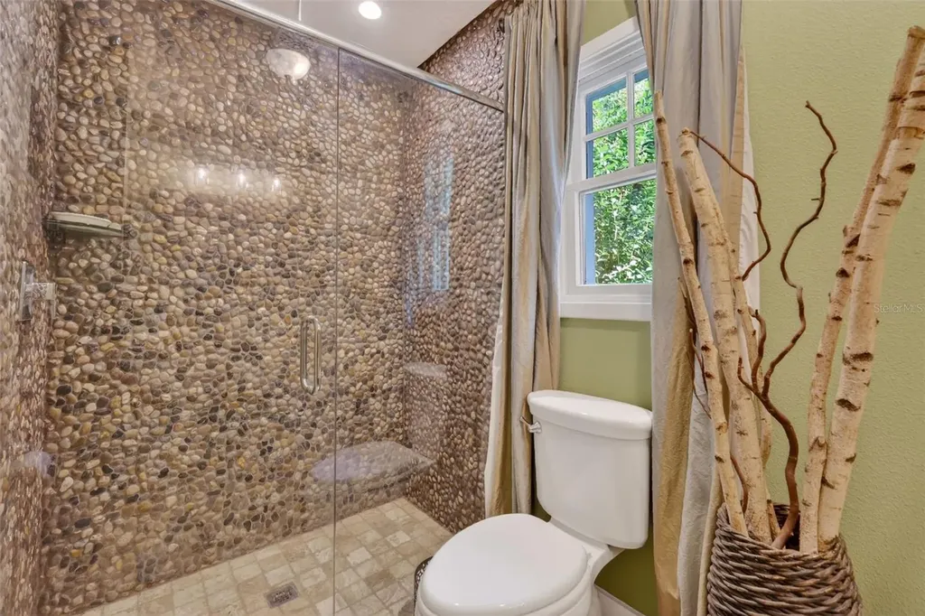 414 W 12th Avenue Mount Dora FL 32757
