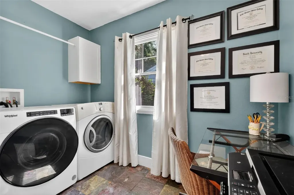 414 W 12th Avenue Mount Dora FL 32757