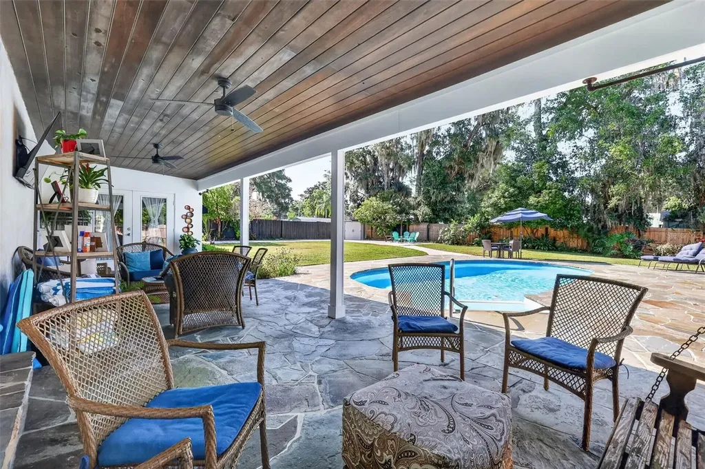 414 W 12th Avenue Mount Dora FL 32757