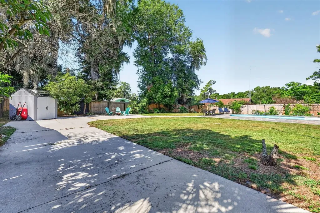 414 W 12th Avenue Mount Dora FL 32757