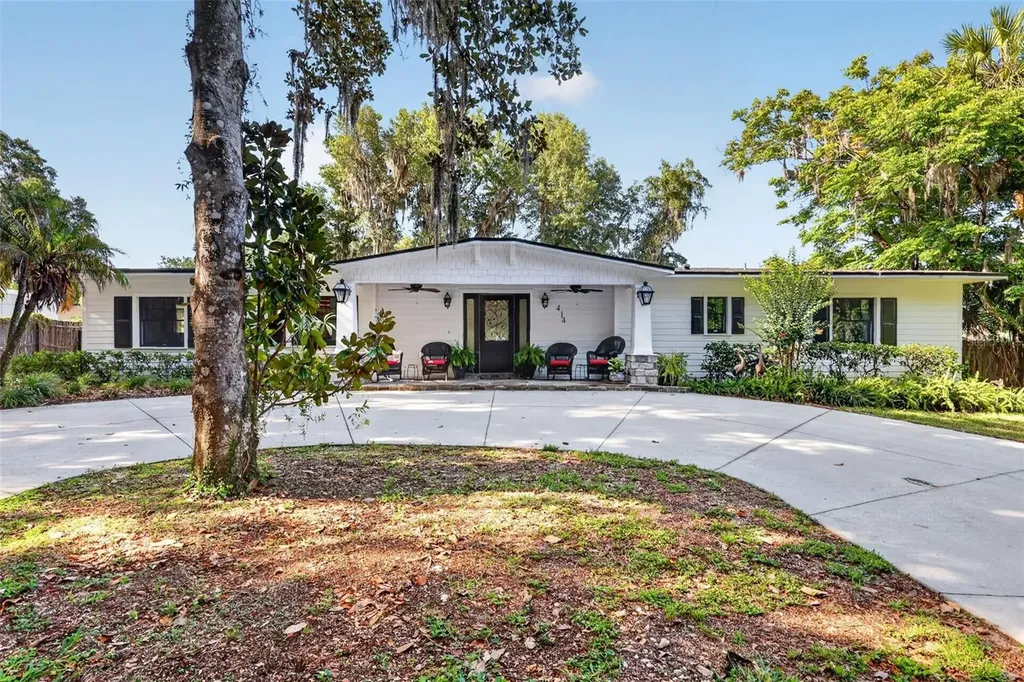 414 W 12th Avenue Mount Dora FL 32757