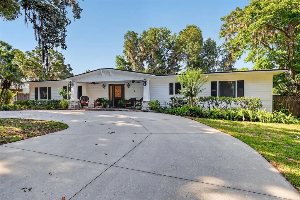 414 W 12th Avenue Mount Dora FL 32757