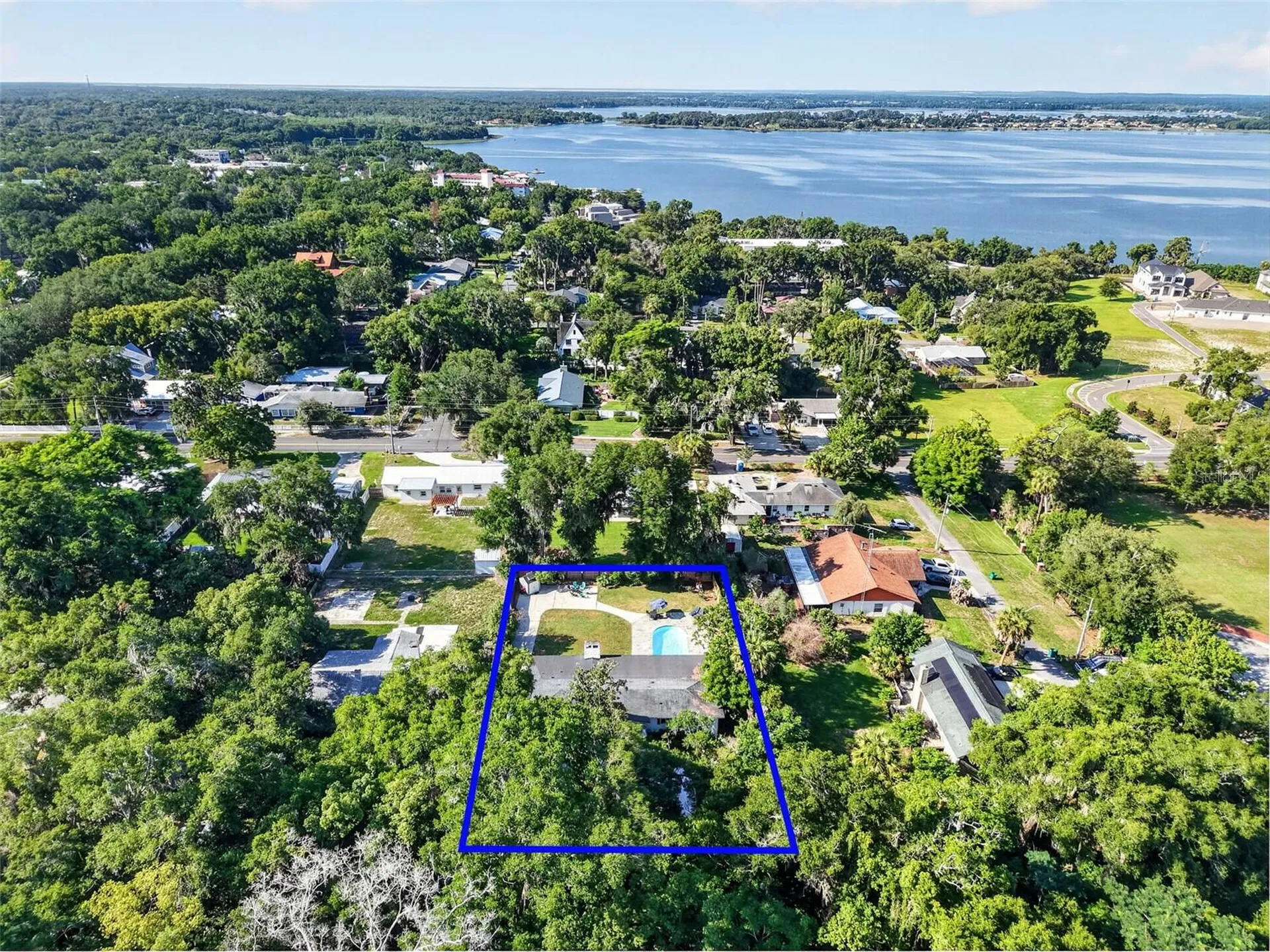 414 W 12th Avenue Mount Dora FL 32757