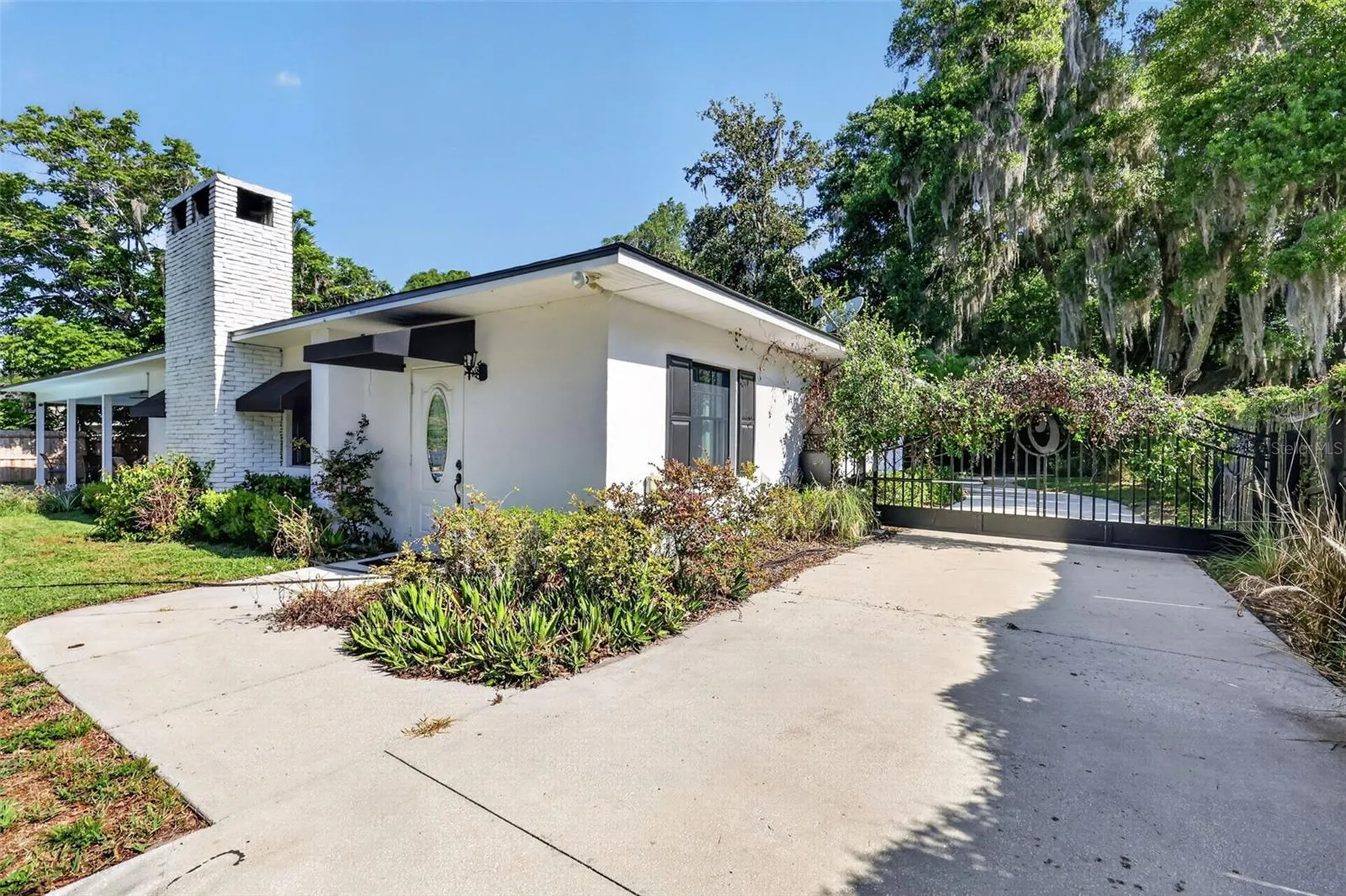 414 W 12th Avenue Mount Dora FL 32757