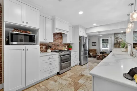 414 W 12th Avenue Mount Dora FL 32757