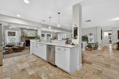 414 W 12th Avenue Mount Dora FL 32757