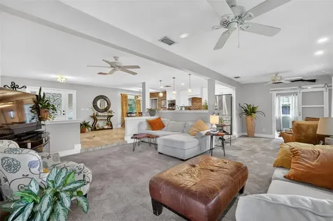 414 W 12th Avenue Mount Dora FL 32757