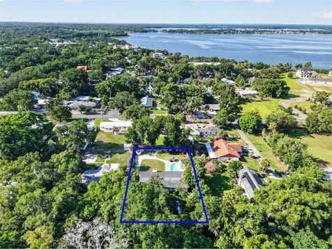414 W 12th Avenue Mount Dora FL 32757