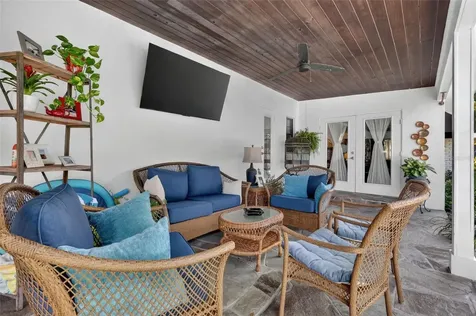 414 W 12th Avenue Mount Dora FL 32757