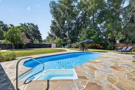 414 W 12th Avenue Mount Dora FL 32757