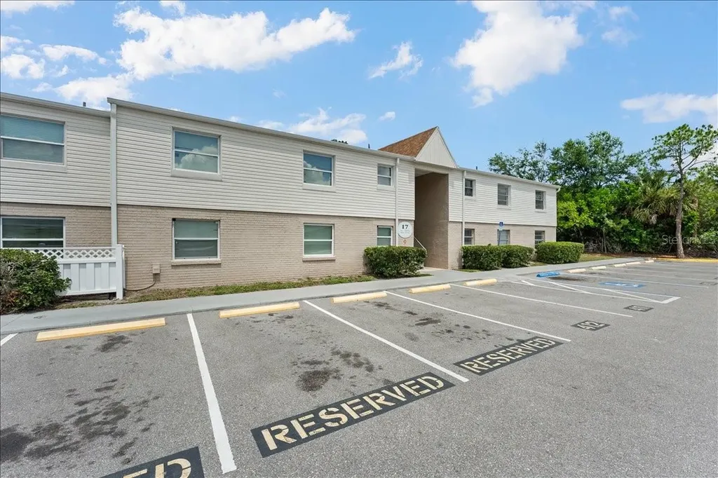 7210 N Manhattan Avenue Tampa FL 33614