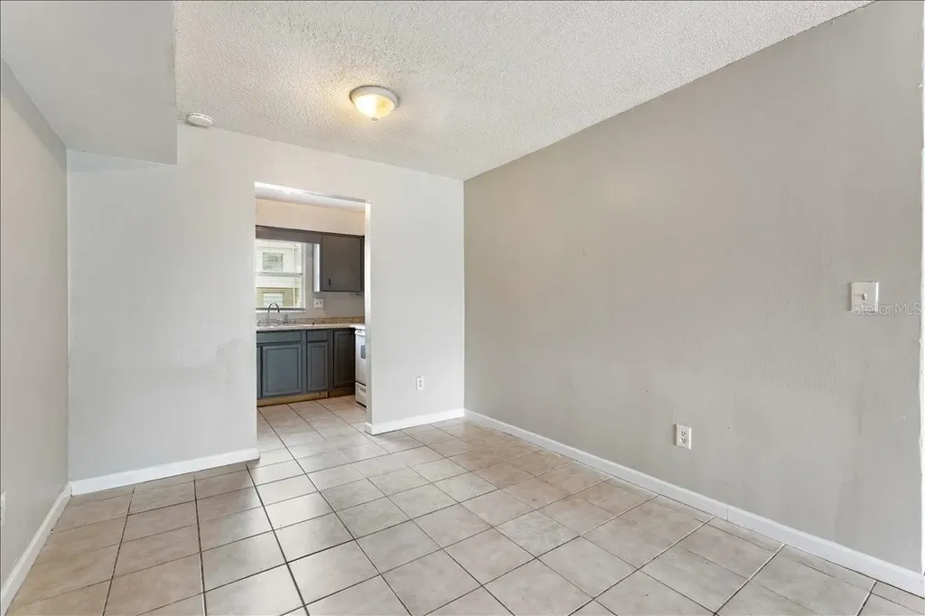 7210 N Manhattan Avenue Tampa FL 33614