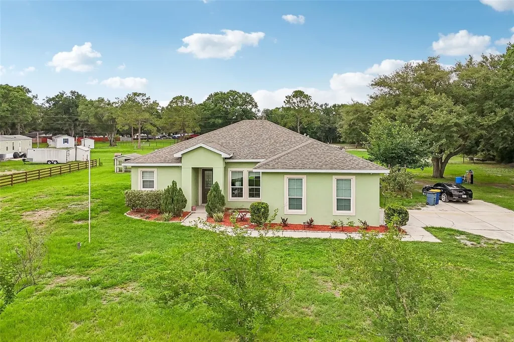 9876 Pangola Loop Land O Lakes FL 34639