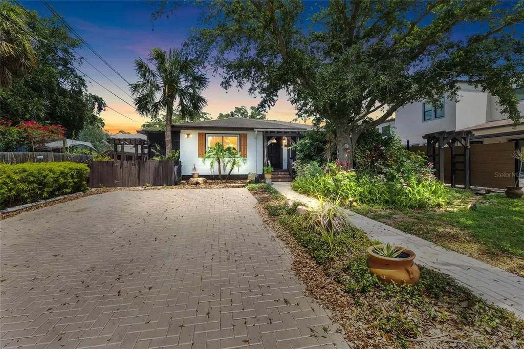 2820 53rd Street S Gulfport FL 33707