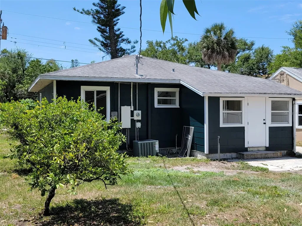 1520 19th Avenue W Bradenton FL 34205