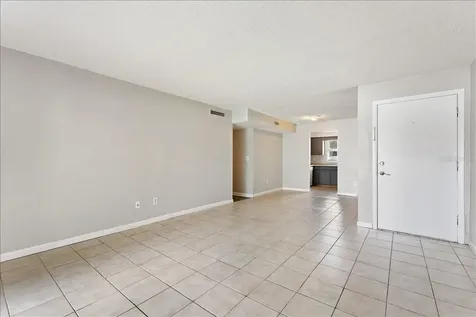 7210 N Manhattan Avenue Tampa FL 33614