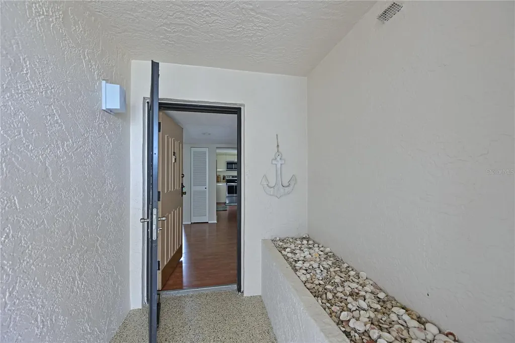 6287 Midnight Pass Road Sarasota FL 34242