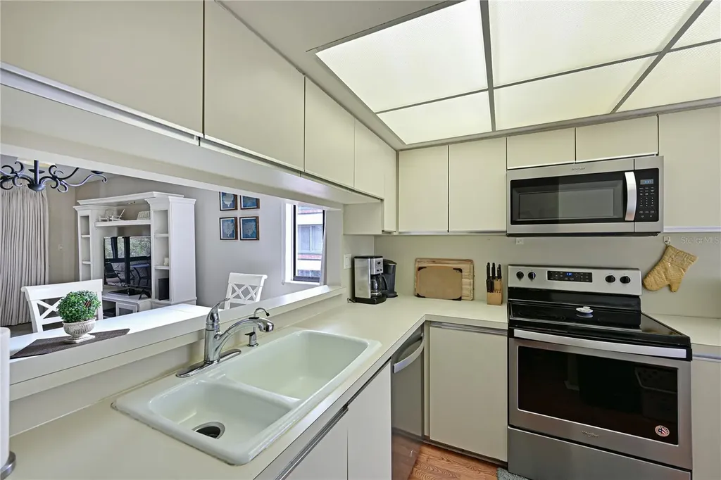 6287 Midnight Pass Road Sarasota FL 34242
