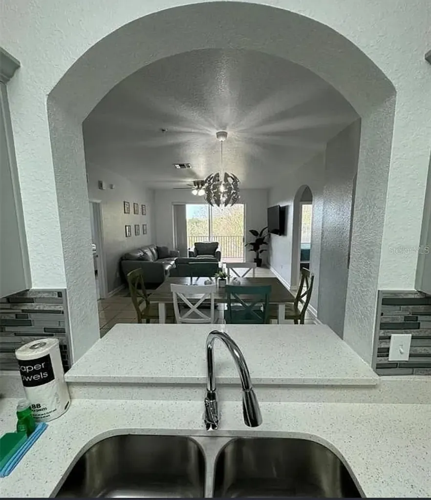 2778 Almaton Loop Kissimmee FL 34747