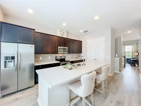736 Catalonia Cove Oviedo FL 32765