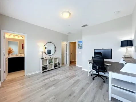 736 Catalonia Cove Oviedo FL 32765
