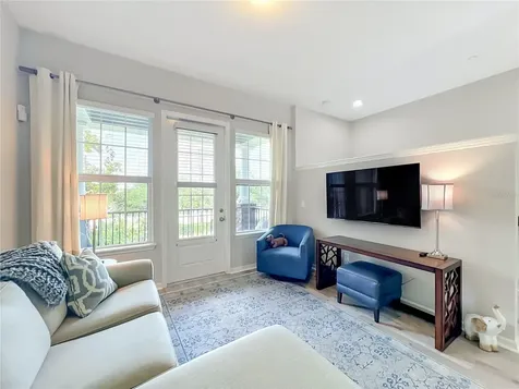 736 Catalonia Cove Oviedo FL 32765