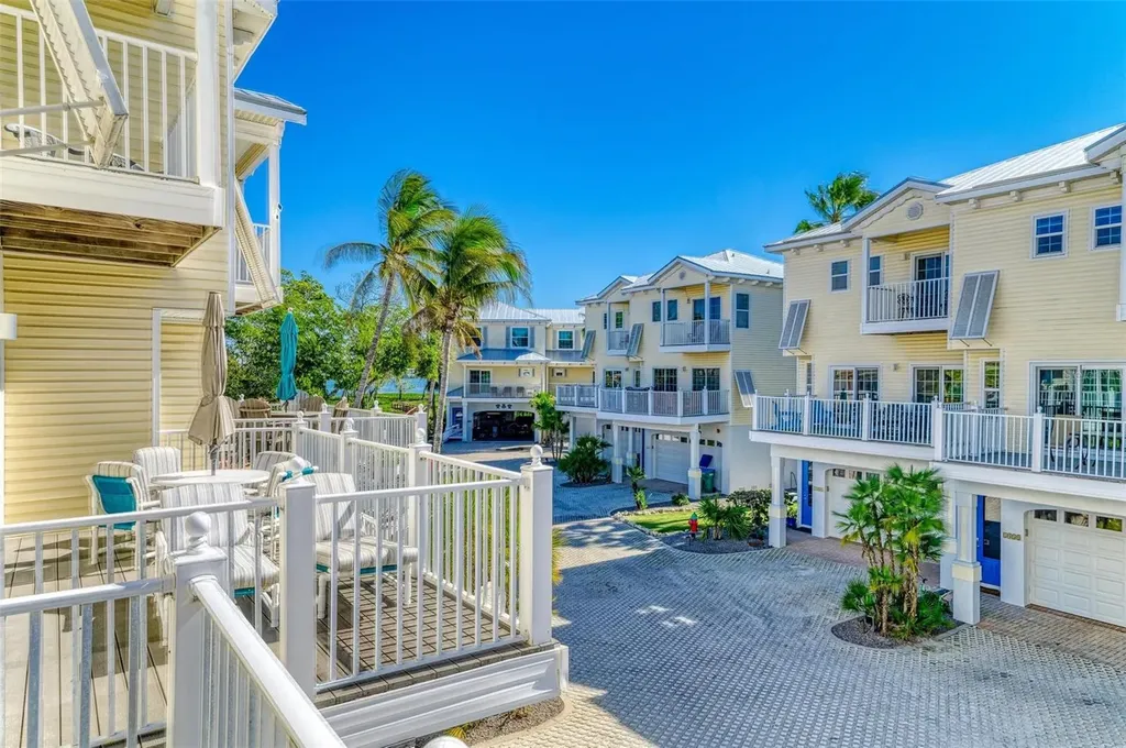 1469 Gulf Drive N Bradenton Beach FL 34217