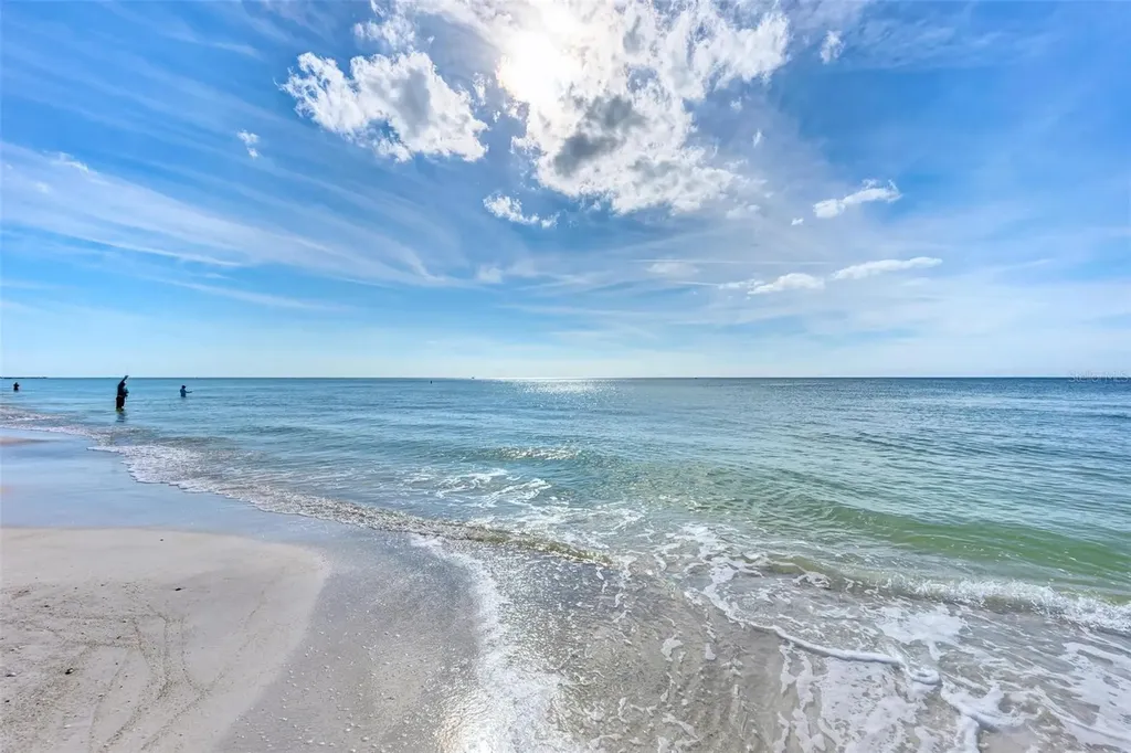 1469 Gulf Drive N Bradenton Beach FL 34217