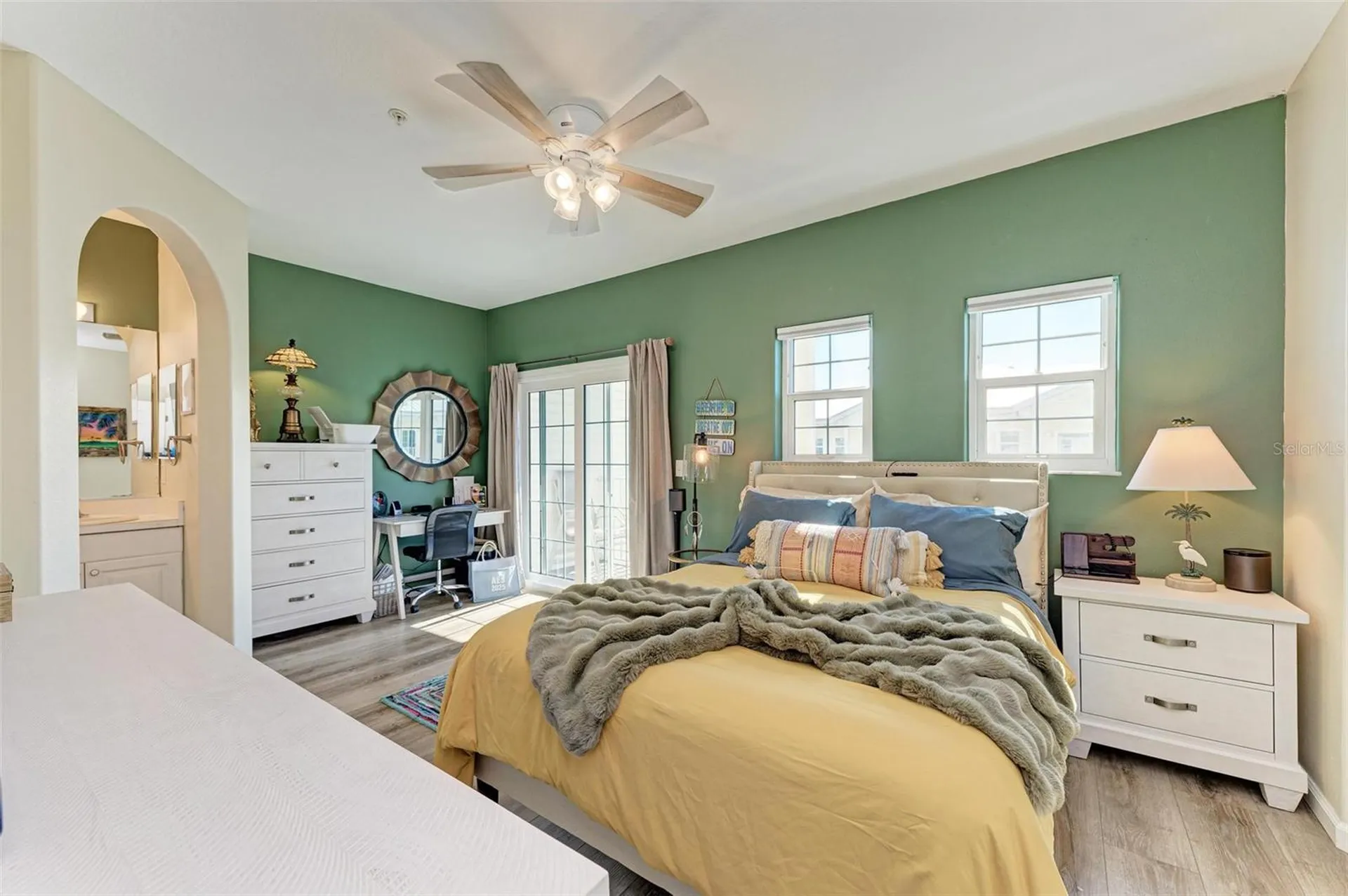 1469 Gulf Drive N Bradenton Beach FL 34217