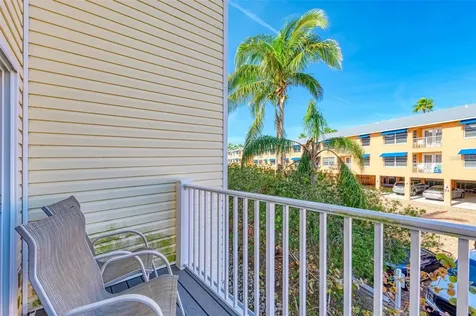 1469 Gulf Drive N Bradenton Beach FL 34217