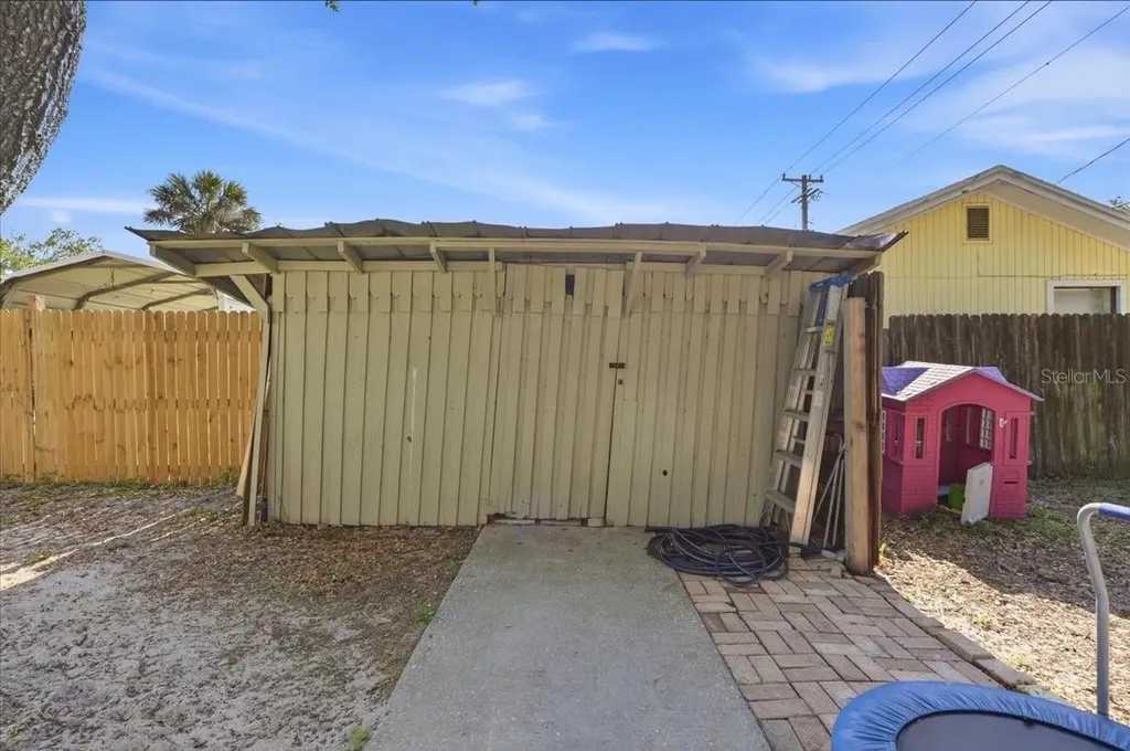 1950 Richmond Road Lakeland FL 33803