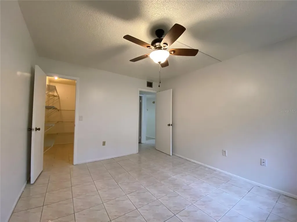 2713 Oak Park Way Orlando FL 32822