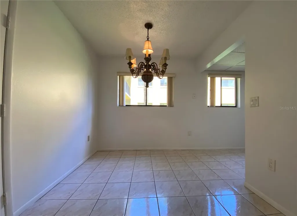 2713 Oak Park Way Orlando FL 32822