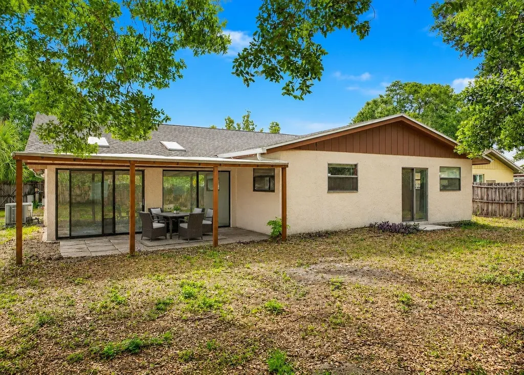 2008 Houndslake Drive Winter Park FL 32792