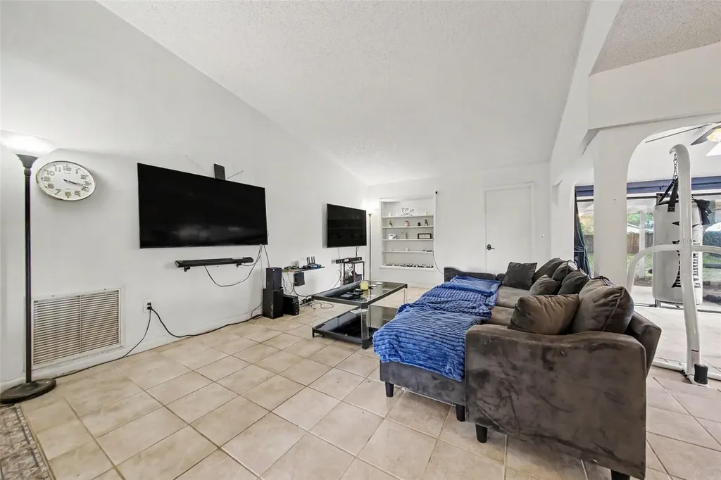 2008 Houndslake Drive Winter Park FL 32792