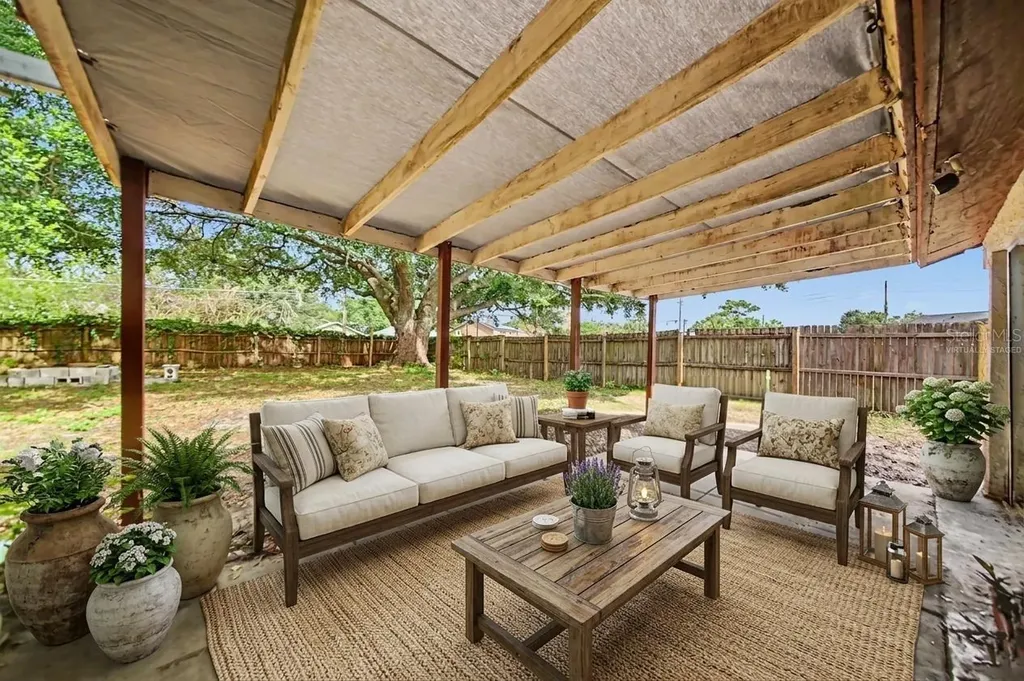 2008 Houndslake Drive Winter Park FL 32792