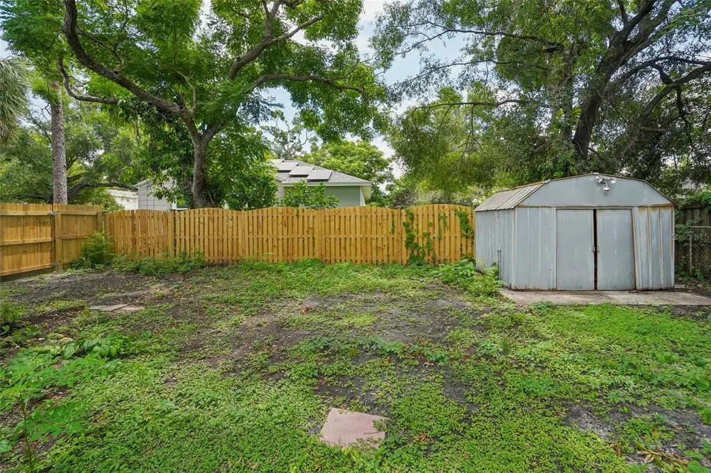3710 W Griflow Street Tampa FL 33629