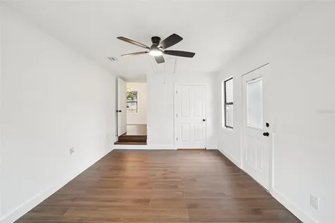 3710 W Griflow Street Tampa FL 33629