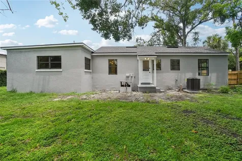 3710 W Griflow Street Tampa FL 33629
