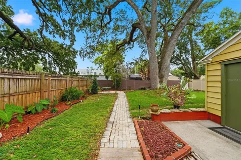 1642 Hillcrest Street Orlando FL 32803