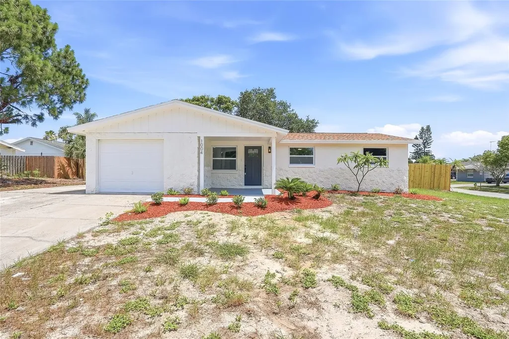 1004 Idlebriar Way Tarpon Springs FL 34689