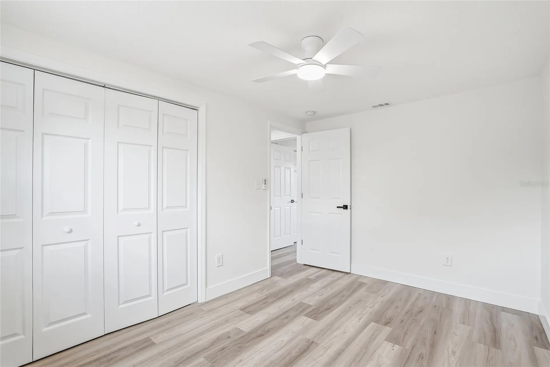 1004 Idlebriar Way Tarpon Springs FL 34689