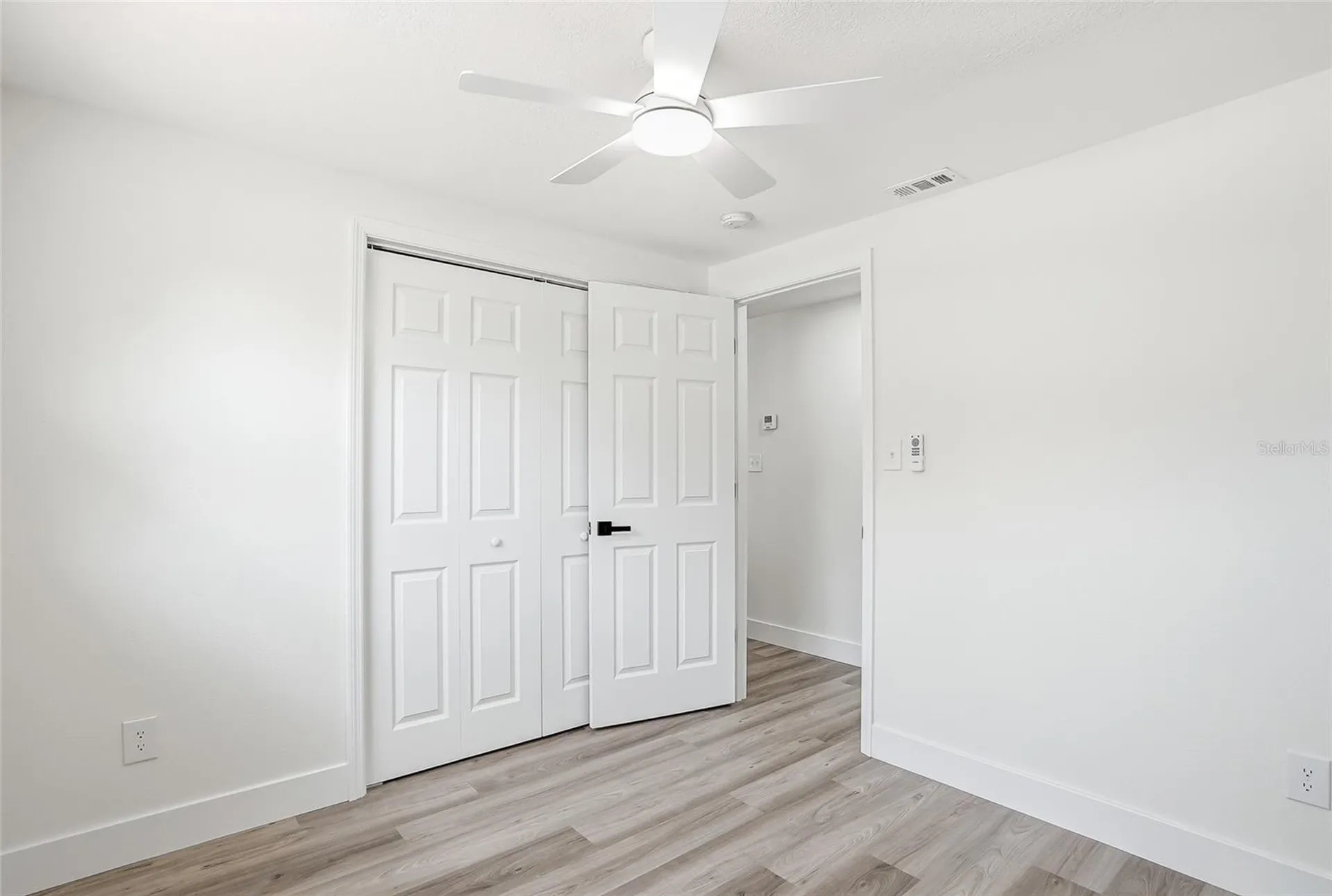 1004 Idlebriar Way Tarpon Springs FL 34689