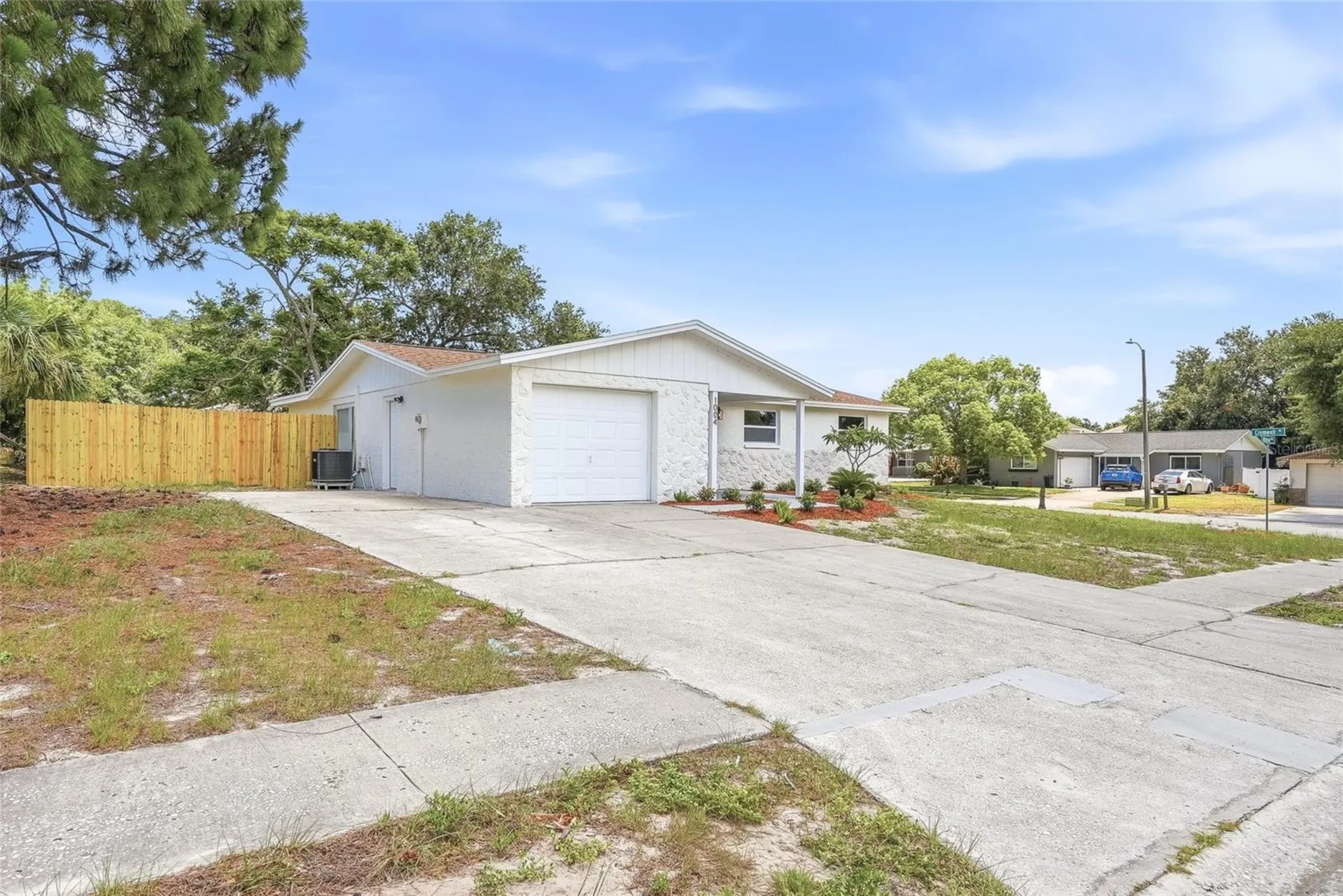 1004 Idlebriar Way Tarpon Springs FL 34689