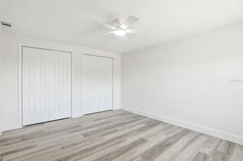 1004 Idlebriar Way Tarpon Springs FL 34689