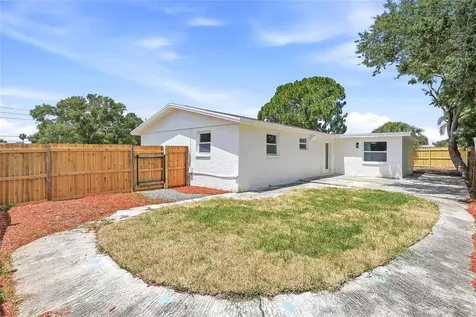 1004 Idlebriar Way Tarpon Springs FL 34689