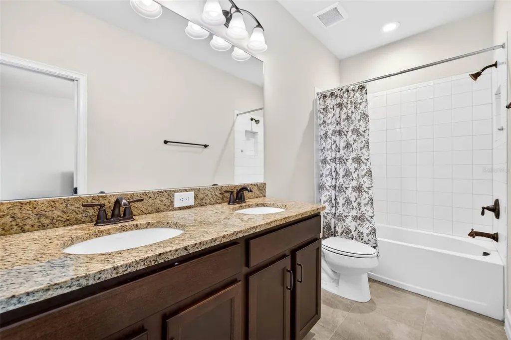 7109 Bay Laurel Wesley Chapel FL 33545