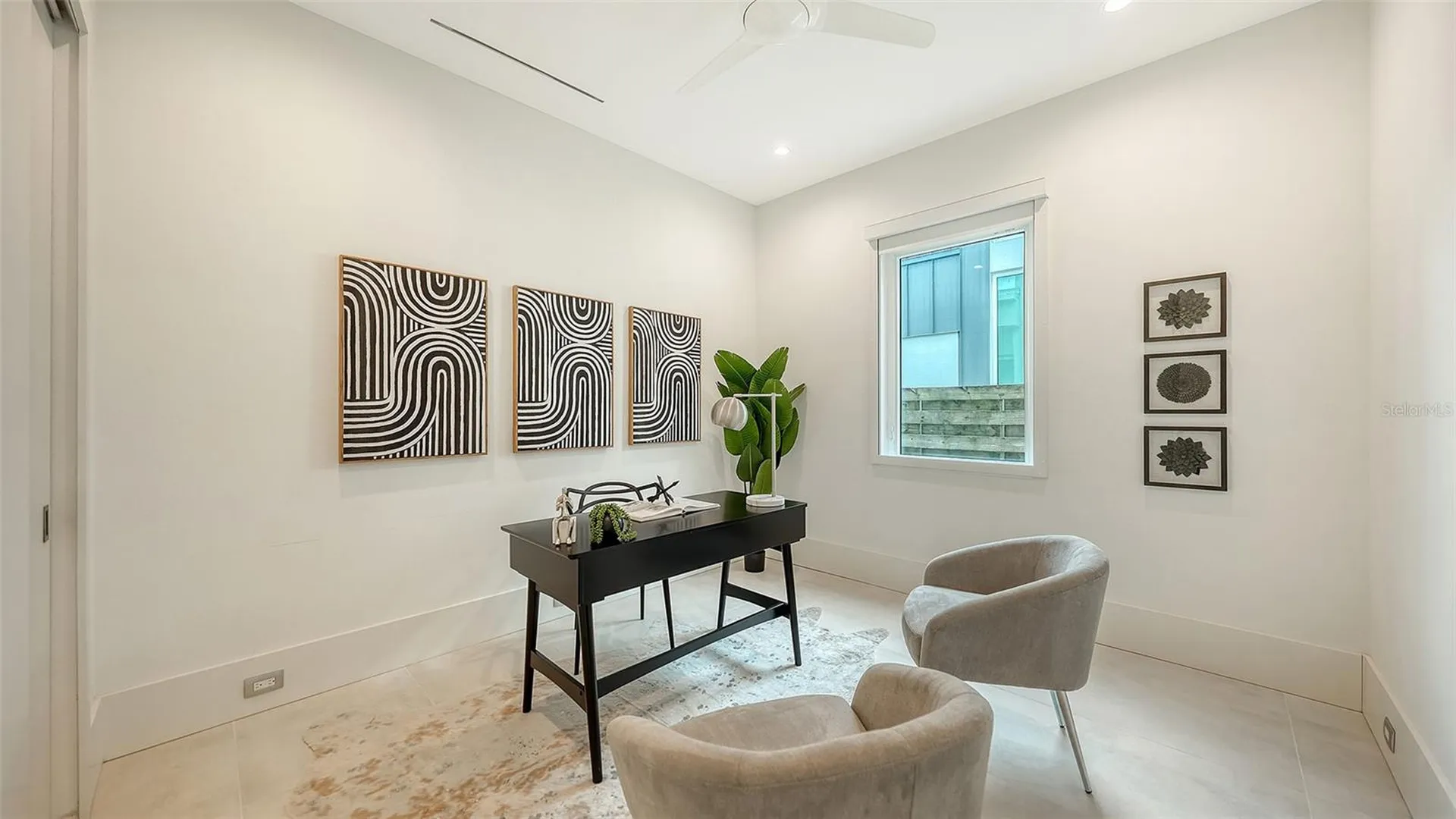 2138 Hawthorne Street Sarasota FL 34239