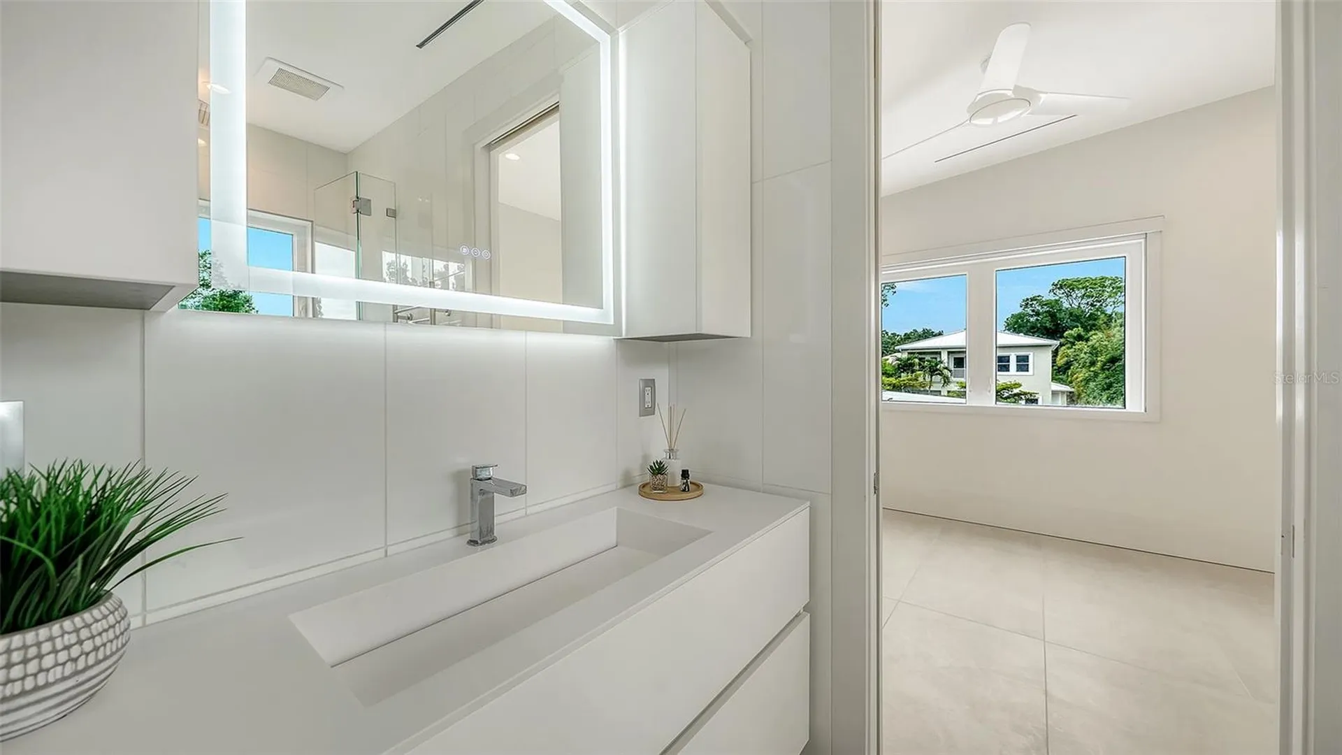 2138 Hawthorne Street Sarasota FL 34239