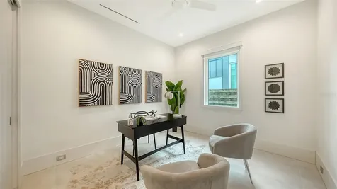 2138 Hawthorne Street Sarasota FL 34239
